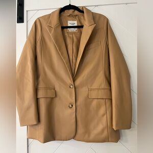 Abercrombie Light Camel Color Vegan Leather 2 Button Boyfriend Blazer - Womens M